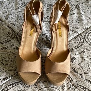 Liliana Suede 5 inch Heels with Ankle Strap. Size 8.